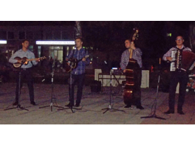 Gosti Pećinačkog kulturnog leta – tamburaški orkestar iz Šašinaca